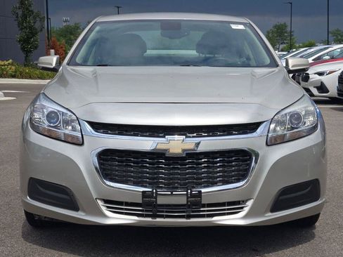 Used 2015 Chevrolet Malibu LT w/ Power Convenience Package FWD image 2