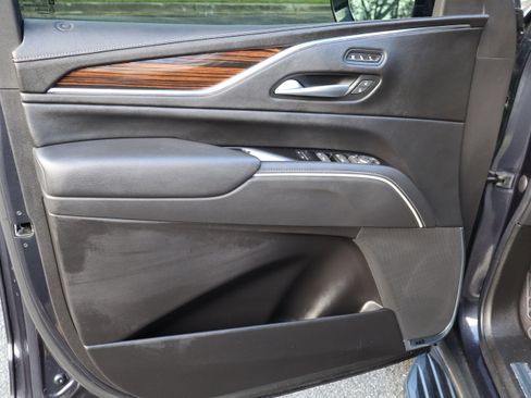 Used 2023 Cadillac Escalade Premium Luxury w/ LPO, Floor Liner Package image 18