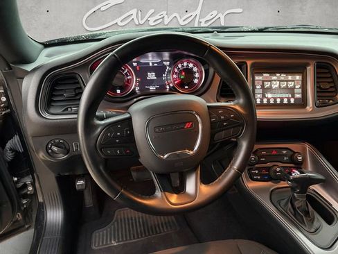 Used 2023 Dodge Challenger SXT RWD image 21