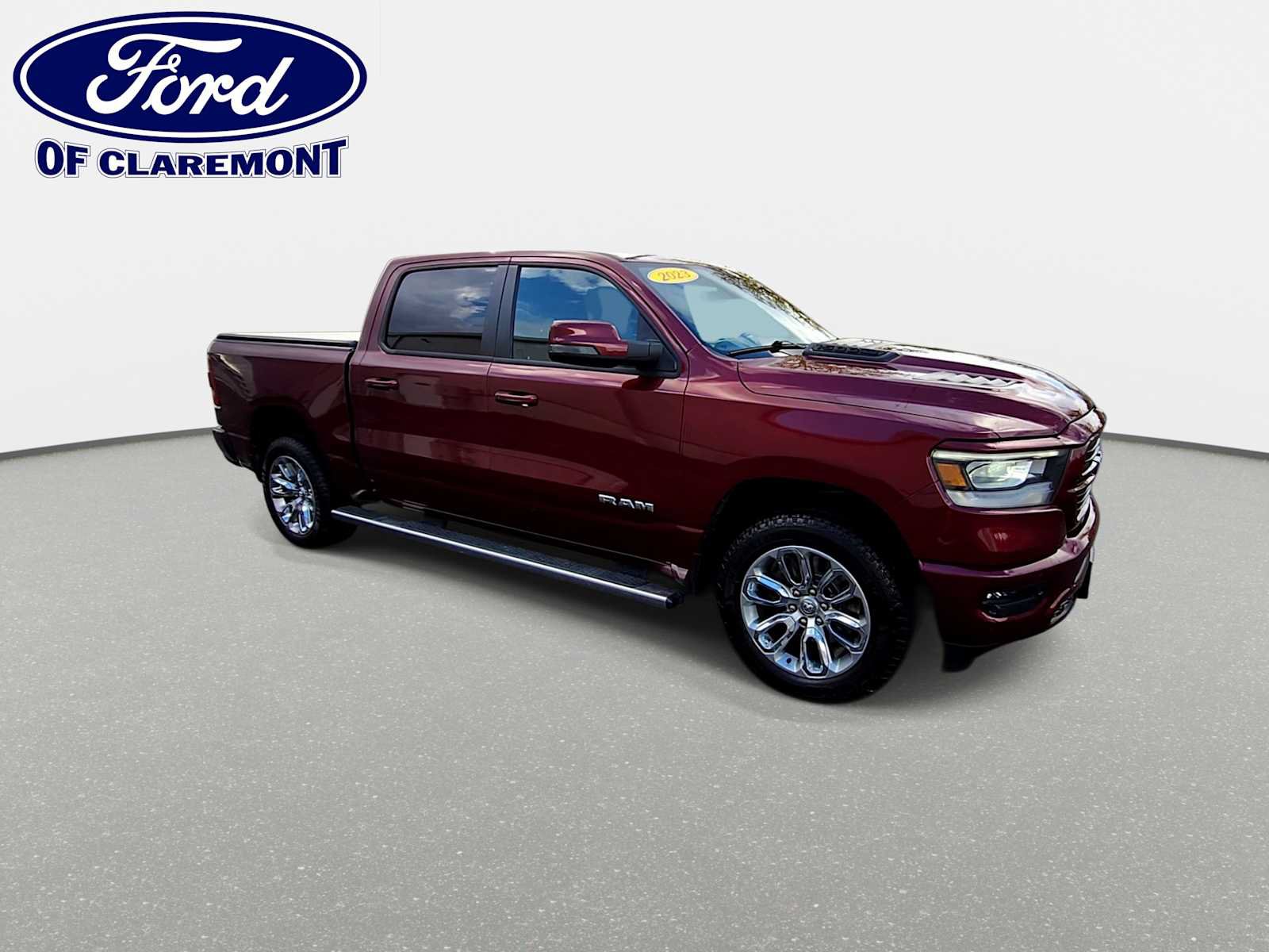Used 2023 RAM 1500 Laramie AWD/4WD image 2