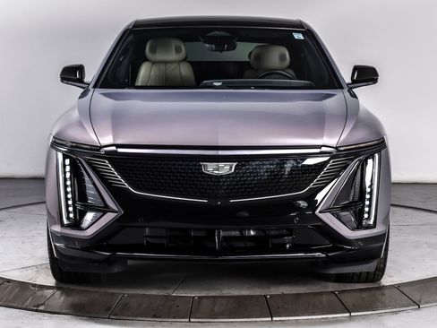 Used 2024 Cadillac Lyriq Sport w/ Nappa Leather Package AWD/4WD image 8