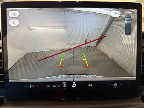 New 2026 Ford Transit 250 148 Medium Roof image 24