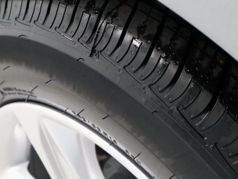 Used 2024 Chevrolet Malibu LT image 20