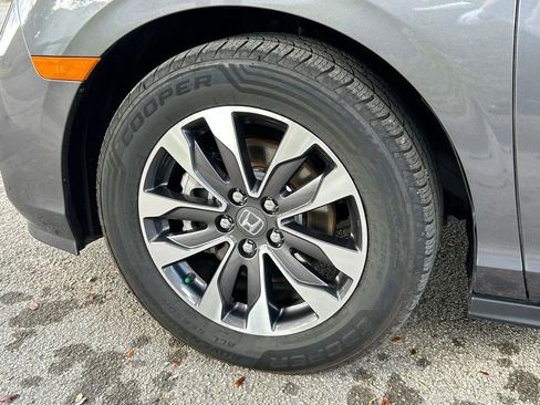 Used 2024 Honda Odyssey EX-L image 27