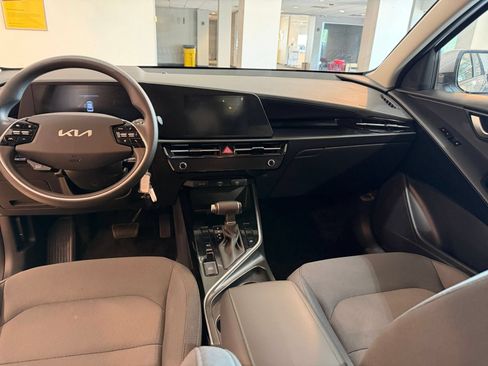 Used 2026 Kia Niro LX FWD image 29
