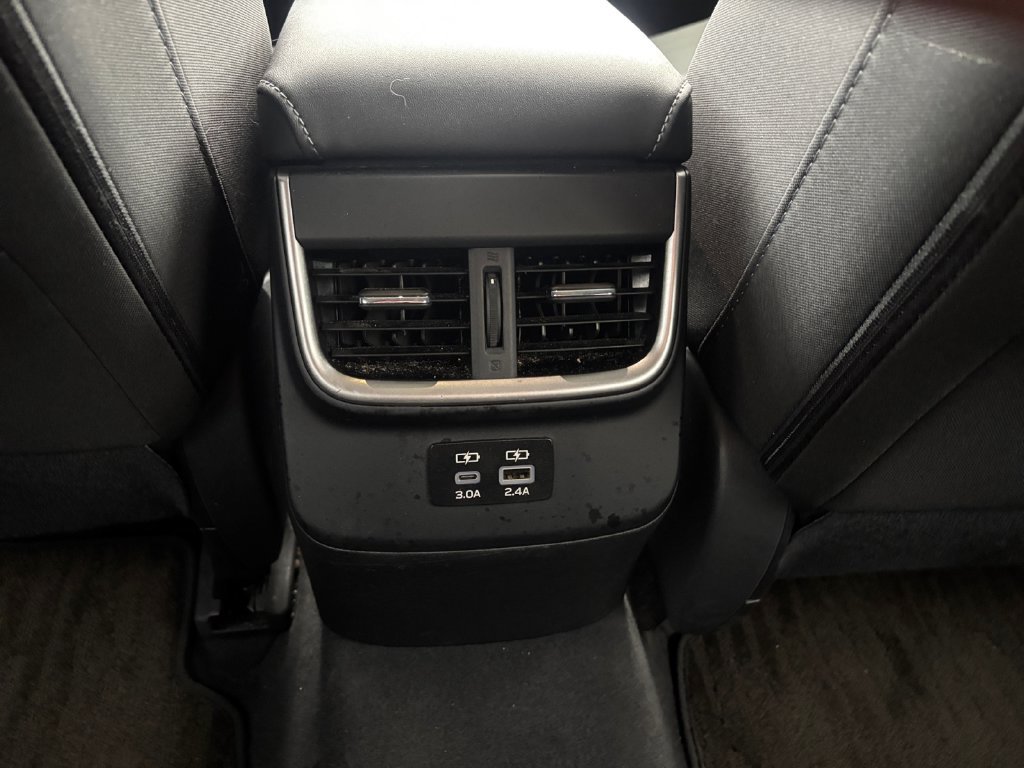 Used 2025 Subaru Outback Premium AWD/4WD image 12