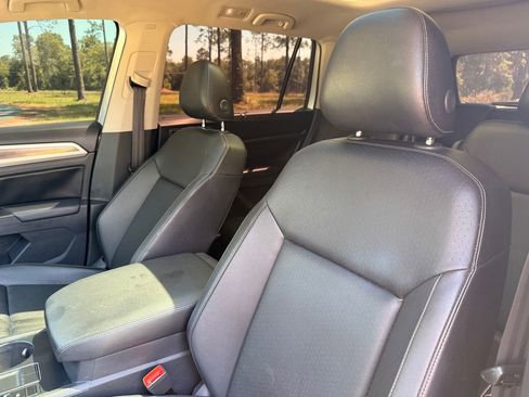 Used 2019 Volkswagen Atlas SE FWD image 12