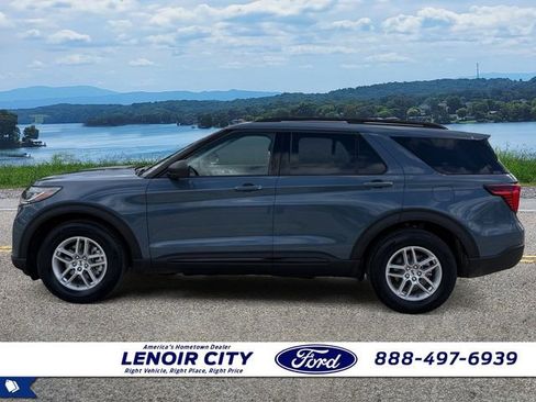 Used 2026 Ford Explorer Active w/ Active Comfort Package image 6