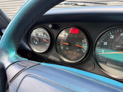 Used 1992 Porsche 911 Cabriolet image 33