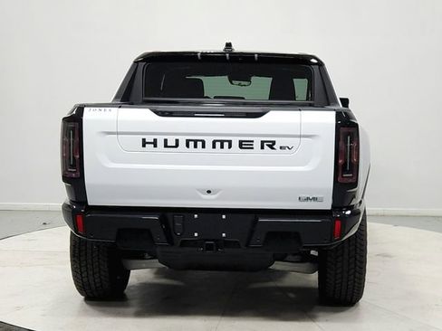 New 2026 GMC Hummer EV 4x4 Crew Cab w/ LPO, Dark Essentials Package image 6