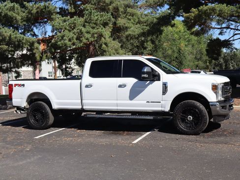 Used 2019 Ford F250 XLT w/ XLT Premium Package AWD/4WD image 2