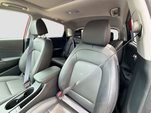 Used 2022 Hyundai Kona Limited AWD/4WD image 22