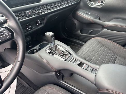 Used 2026 Honda HR-V Sport image 17