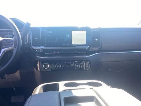 Used 2023 Chevrolet Silverado 1500 LT image 19