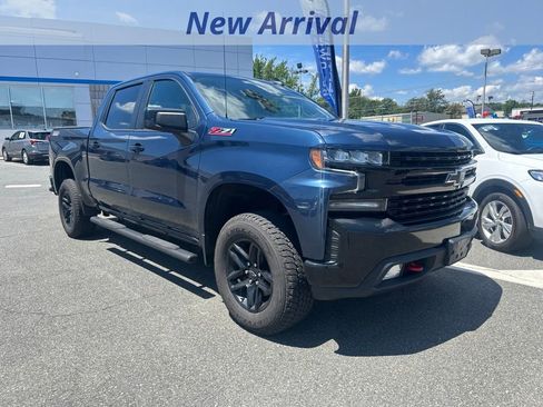 Used 2021 Chevrolet Silverado 1500 LT Trail Boss AWD/4WD image 2