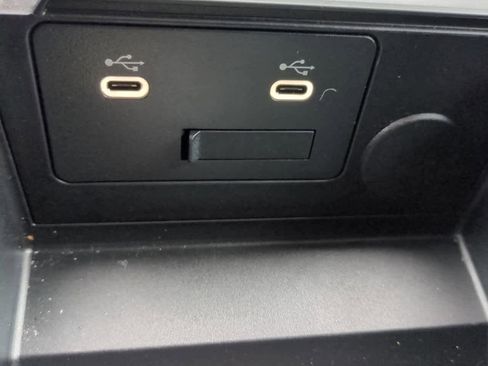 Used 2025 MAZDA MAZDA3 2.5 Turbo Sedan w/Premium Plus image 32