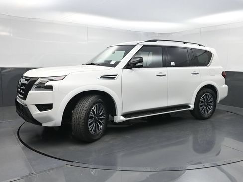 Used 2023 Nissan Armada SL w/ Midnight Edition Package RWD image 25