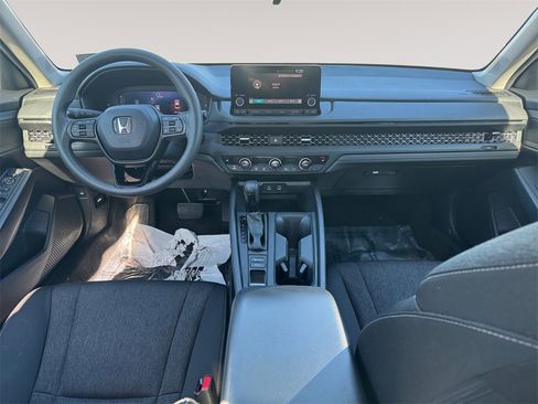 Used 2023 Honda Accord EX image 10