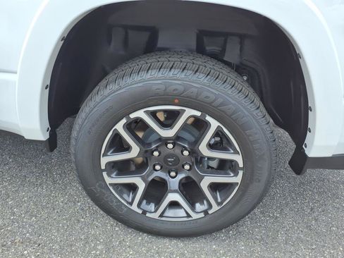 Used 2025 RAM 1500 Laramie image 7