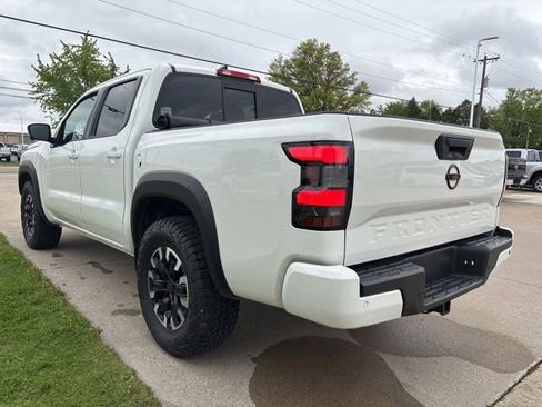 Used 2022 Nissan Frontier S AWD/4WD image 2