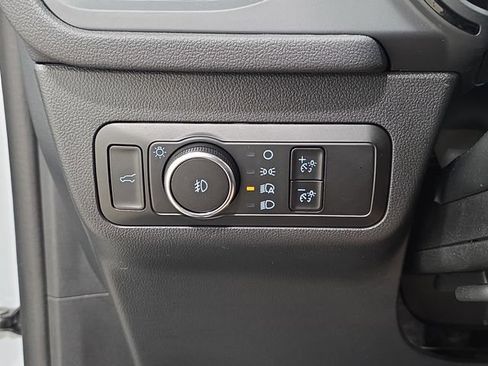 Certified 2025 Ford Escape ST-Line Select AWD/4WD image 23