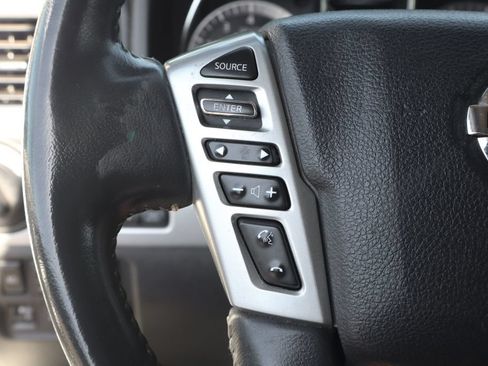 Used 2018 Nissan Titan PRO-4X AWD/4WD image 26