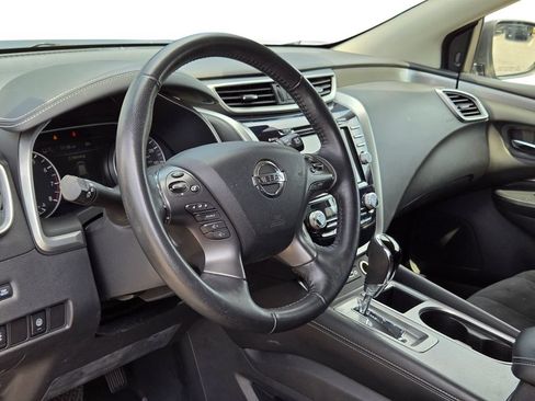 Used 2021 Nissan Murano SV FWD image 17