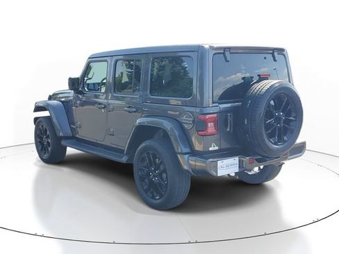 Used 2021 Jeep Wrangler Unlimited Sahara AWD/4WD image 3