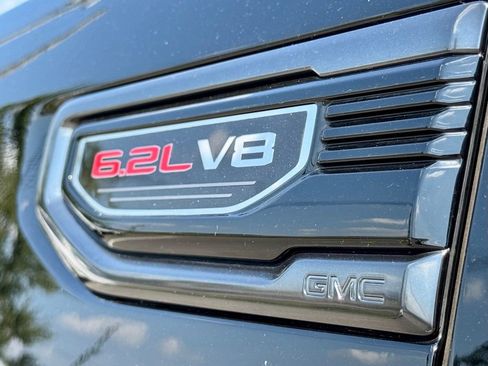 Used 2024 GMC Sierra 1500 AT4 w/ AT4 Premium Package AWD/4WD image 14