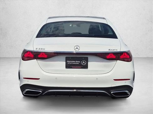 Used 2026 Mercedes-Benz E 350 4MATIC Sedan image 7