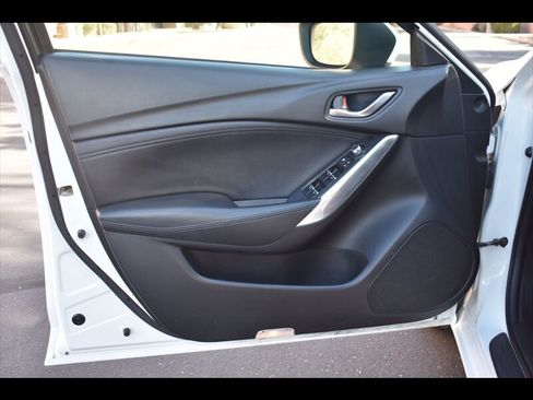 Used 2017 MAZDA MAZDA6 Touring FWD image 17