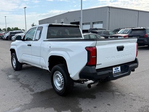 Used 2024 Toyota Tacoma SR RWD image 37