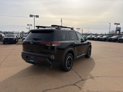 Certified 2025 Nissan Pathfinder Rock Creek image 4