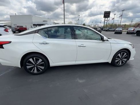 Used 2021 Nissan Altima 2.5 SL AWD/4WD image 9
