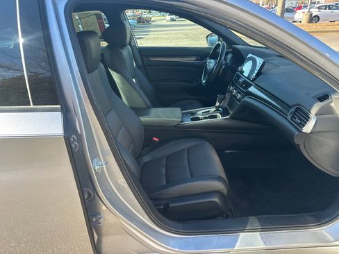 Used 2022 Honda Accord Sport image 13