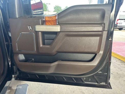 Used 2016 Ford F150 King Ranch w/ Equipment Group 601A Luxury AWD/4WD image 16