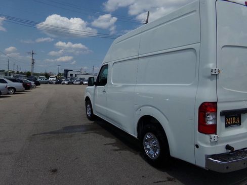 Used 2016 Nissan NV 2500 SL w/ Technology Package image 30