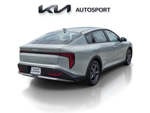 New 2026 Kia K4 FWD image 8