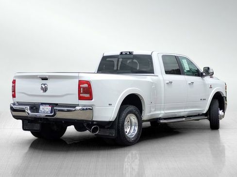 Used 2022 RAM 3500 Laramie AWD/4WD image 4