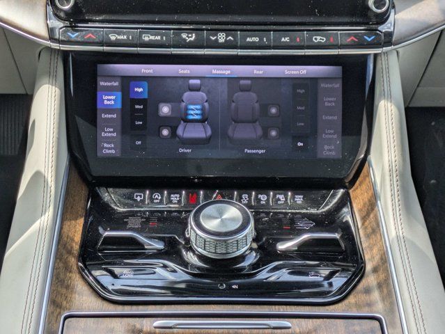 Used 2023 Jeep Grand Wagoneer L 4WD w/ Flexible Seating Group image 21