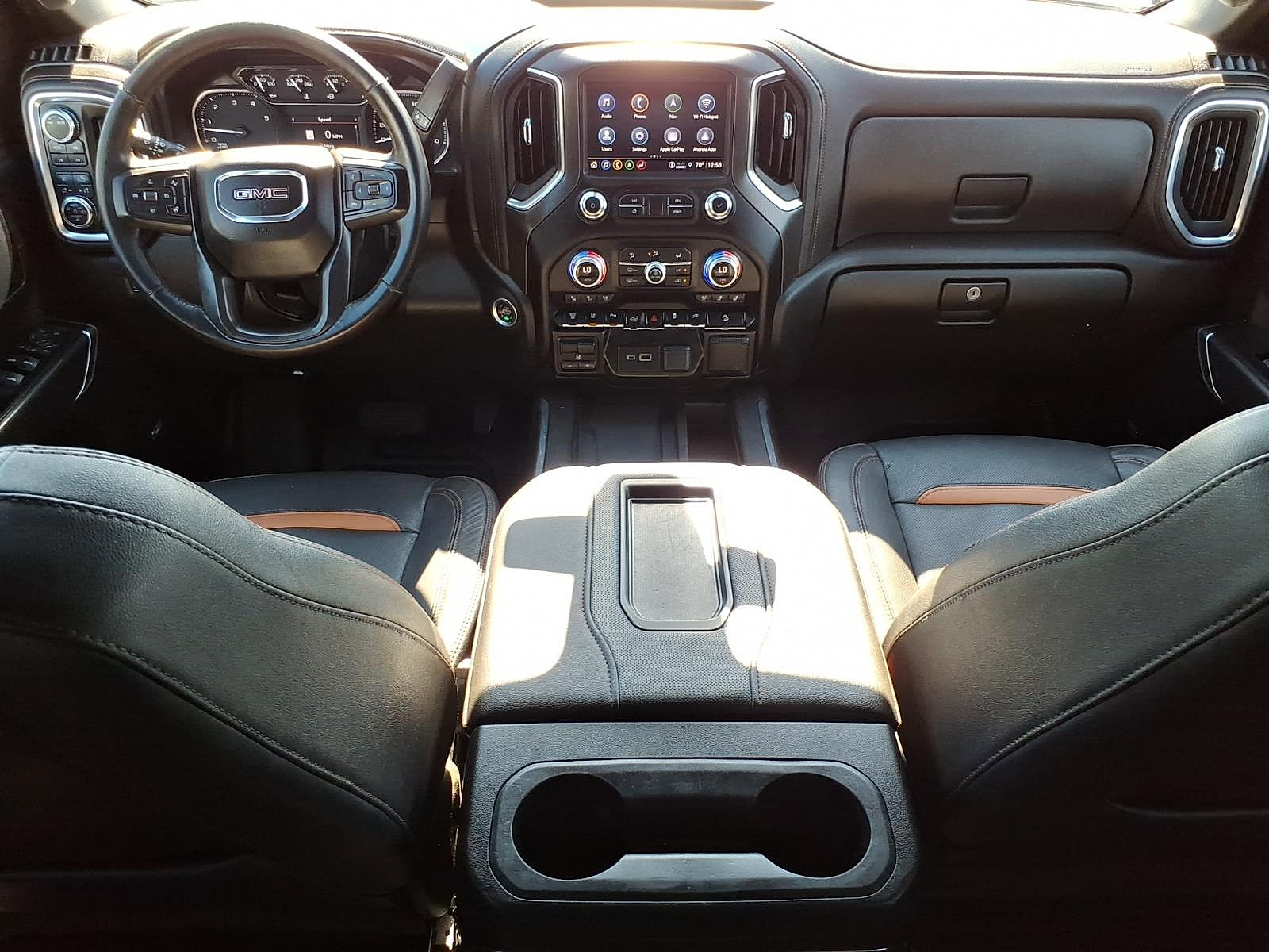 Used 2022 GMC Sierra 2500 AT4 w/ AT4 Preferred Package AWD/4WD image 12