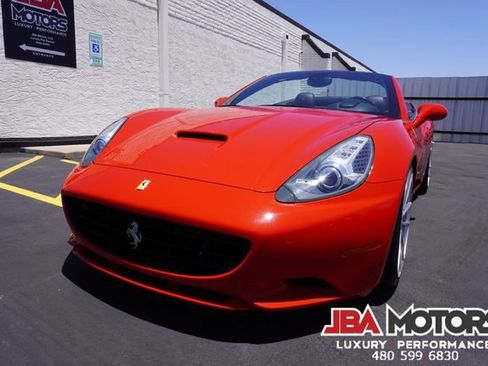 Used 2014 Ferrari California RWD image 66