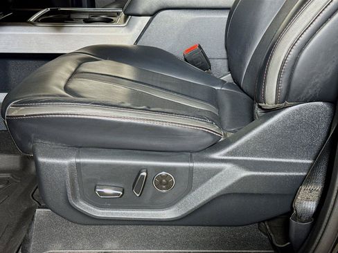 Used 2022 Ford F250 Platinum AWD/4WD image 17
