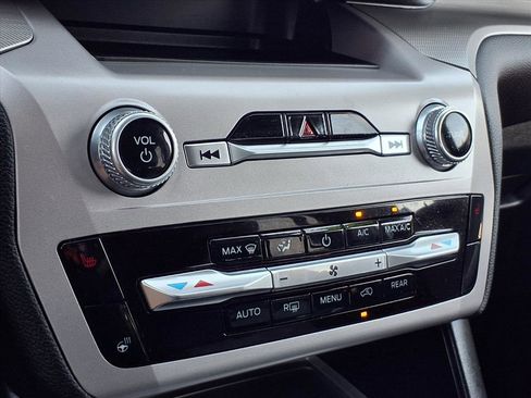 Used 2023 Ford Explorer XLT w/ Equipment Group 202A image 13