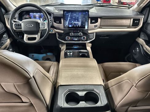 Used 2024 Ford Expedition Limited image 27