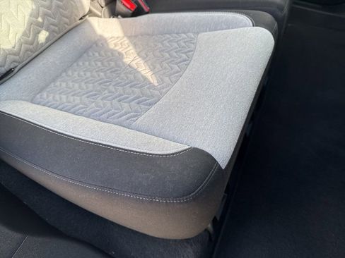 Certified 2024 Chevrolet Equinox LS image 32