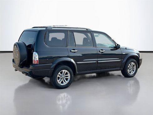 Used 2005 Suzuki XL7 4WD image 12