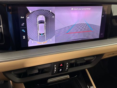 Certified 2026 Porsche Cayenne AWD/4WD image 20
