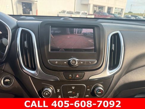 Used 2023 Chevrolet Equinox LT FWD image 19
