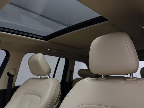 Used 2022 Jeep Grand Cherokee Limited image 13